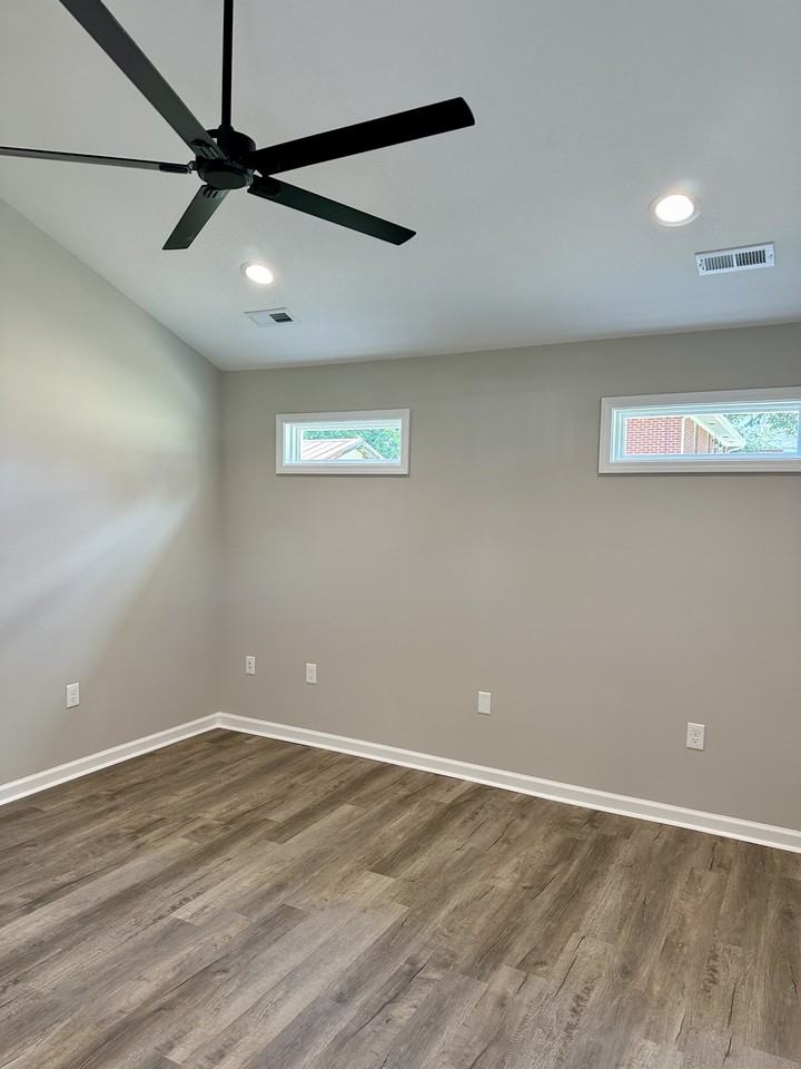 2217 Kenwood Blvd Se #A - Photo 6 of 39