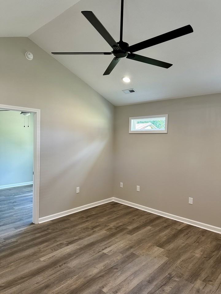 2217 Kenwood Blvd Se #A - Photo 7 of 39