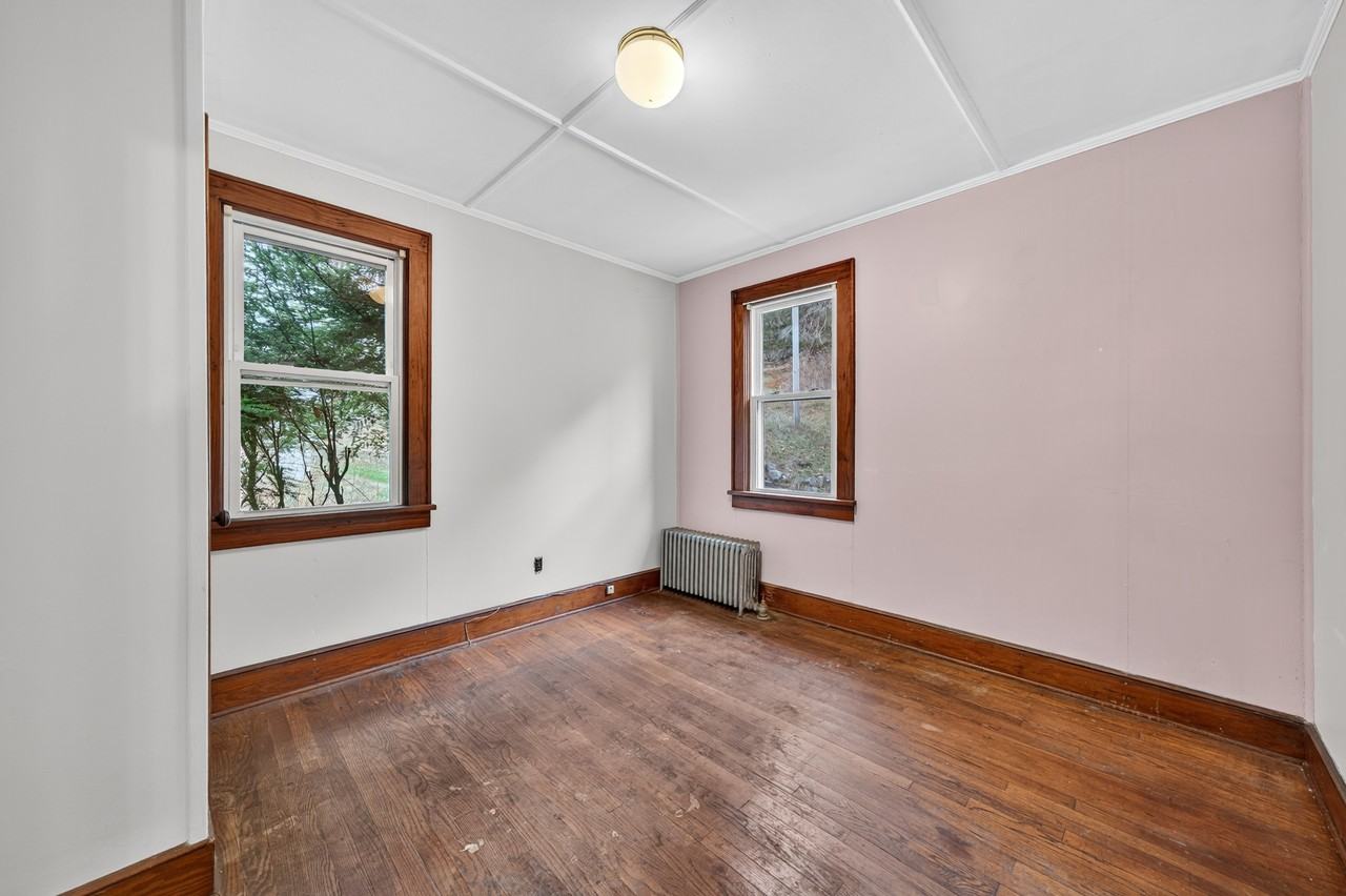 20 Evergreen Ln #NA - Photo 6 of 12