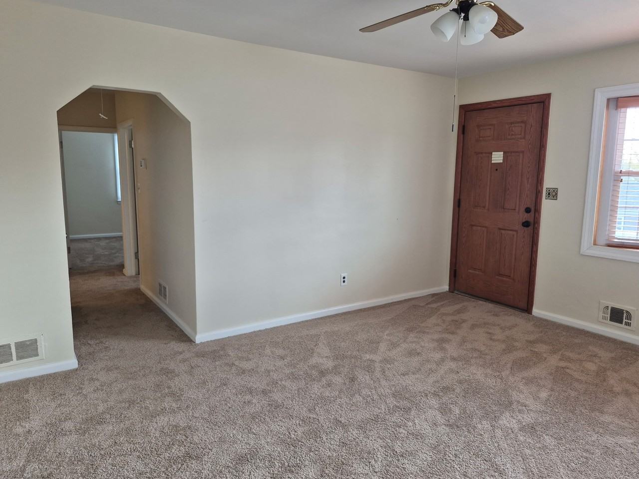 2820 Illinois Avenue #NA - Photo 3 of 10