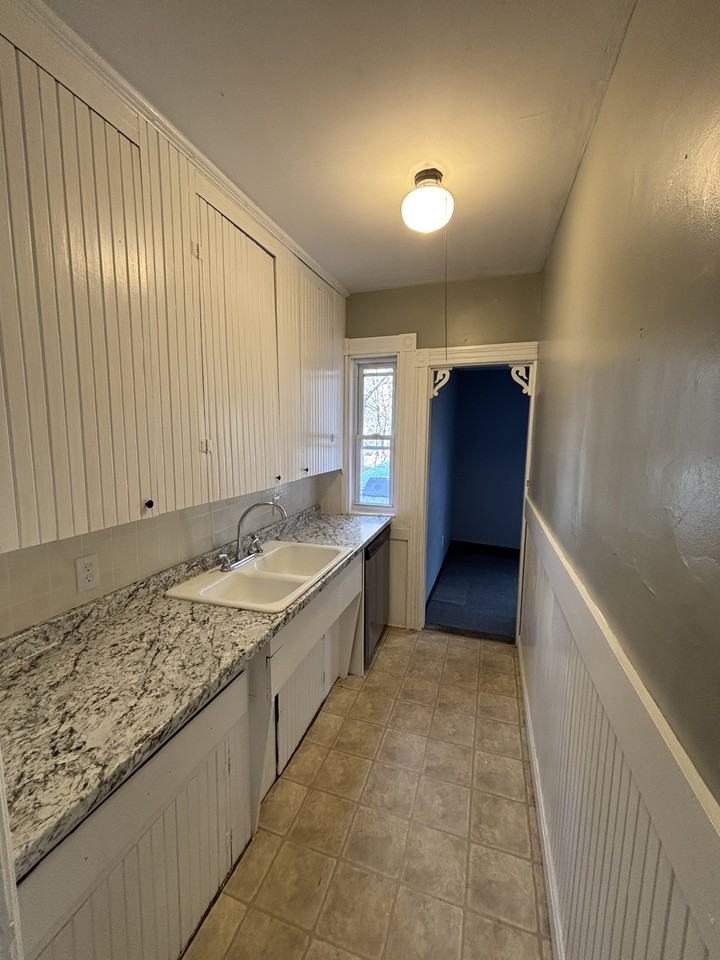 1050 Hayward Street #1 - Photo 2 of 7