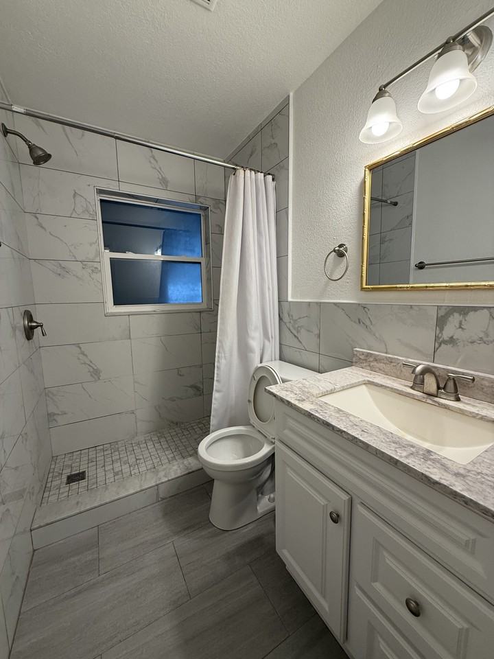 403 S Orion Ave #NA - Photo 5 of 12