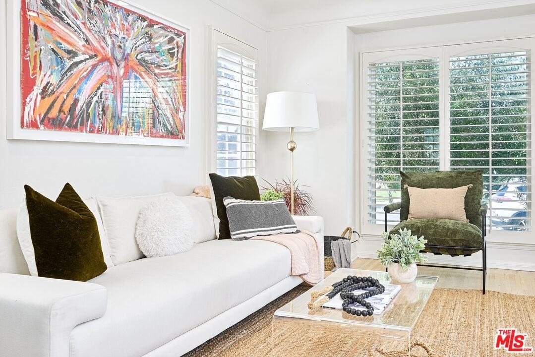 7822 Bleriot Ave #NA - Photo 4 of 40