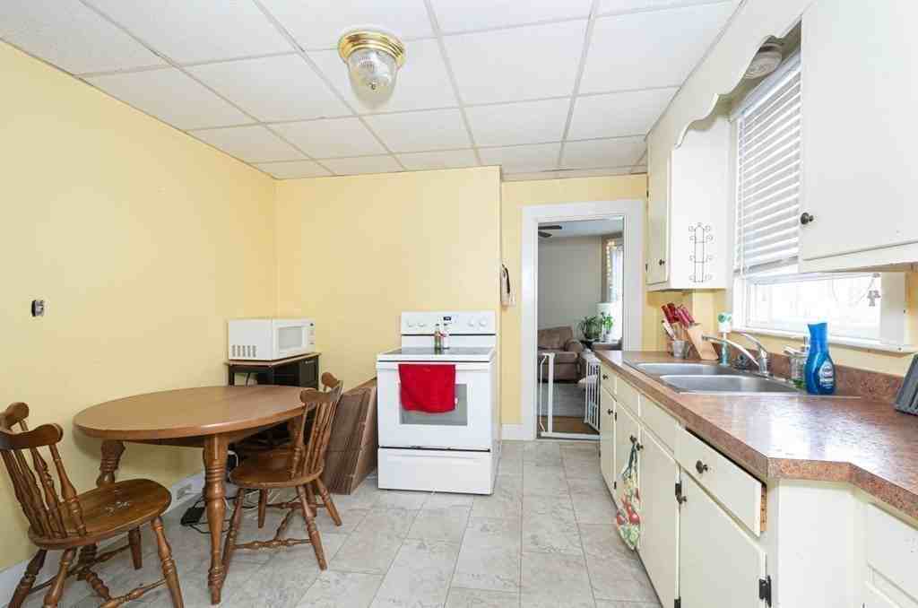 8 Myrtle St #1 - Photo 7 of 12