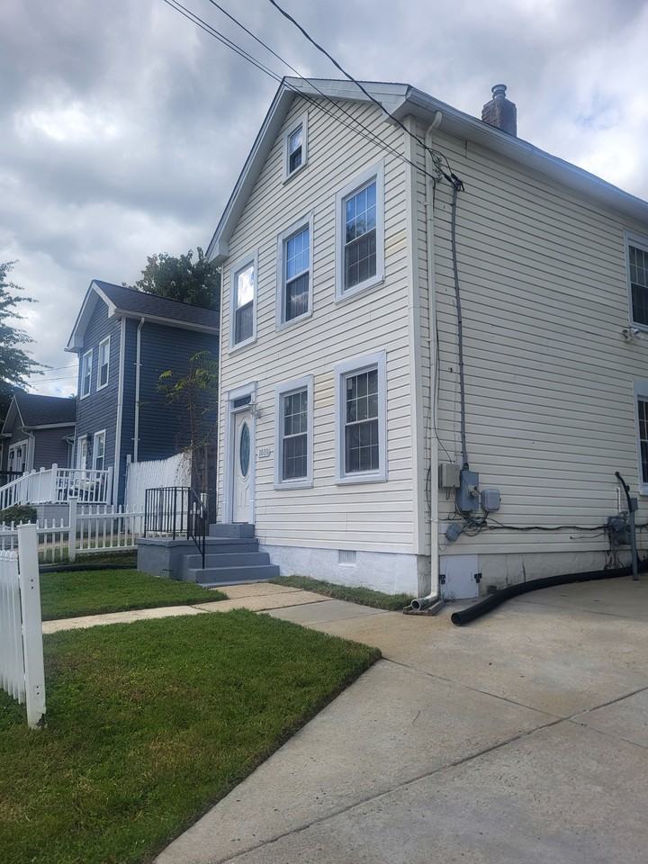 1010 58th Avenue #NA - Photo 3 of 8