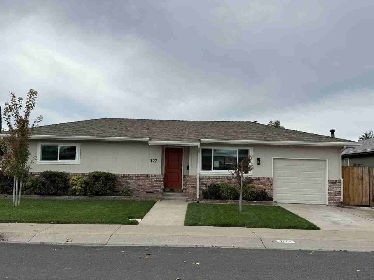 1127 Dover Drive #NA