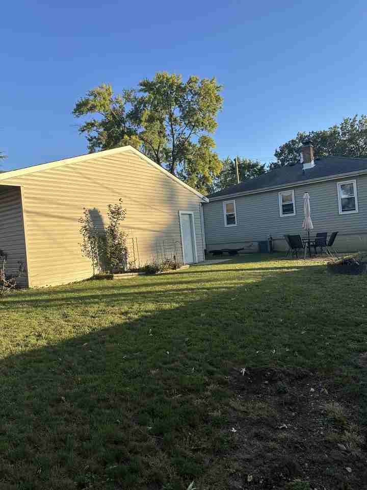 220 Thornton St #NA - Photo 2 of 6