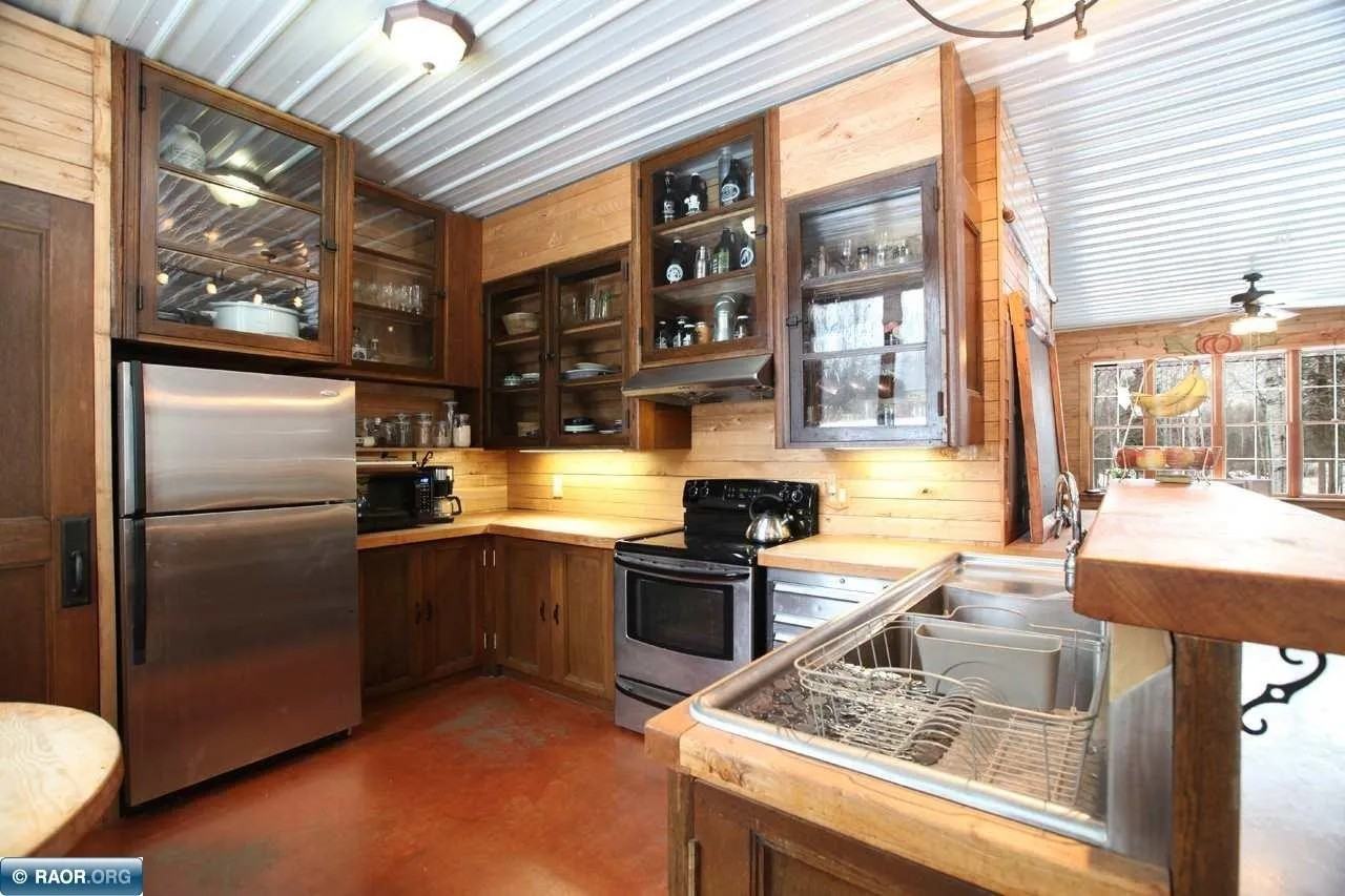 9374 Alango Rd #NA - Photo 6 of 32