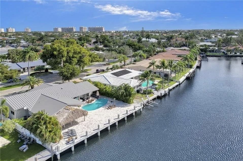 2830 Ne 55th St #NA - Photo 2 of 50