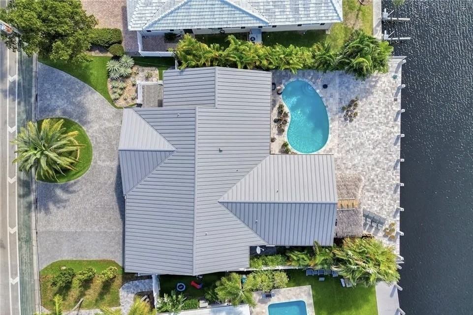 2830 Ne 55th St #NA - Photo 5 of 50