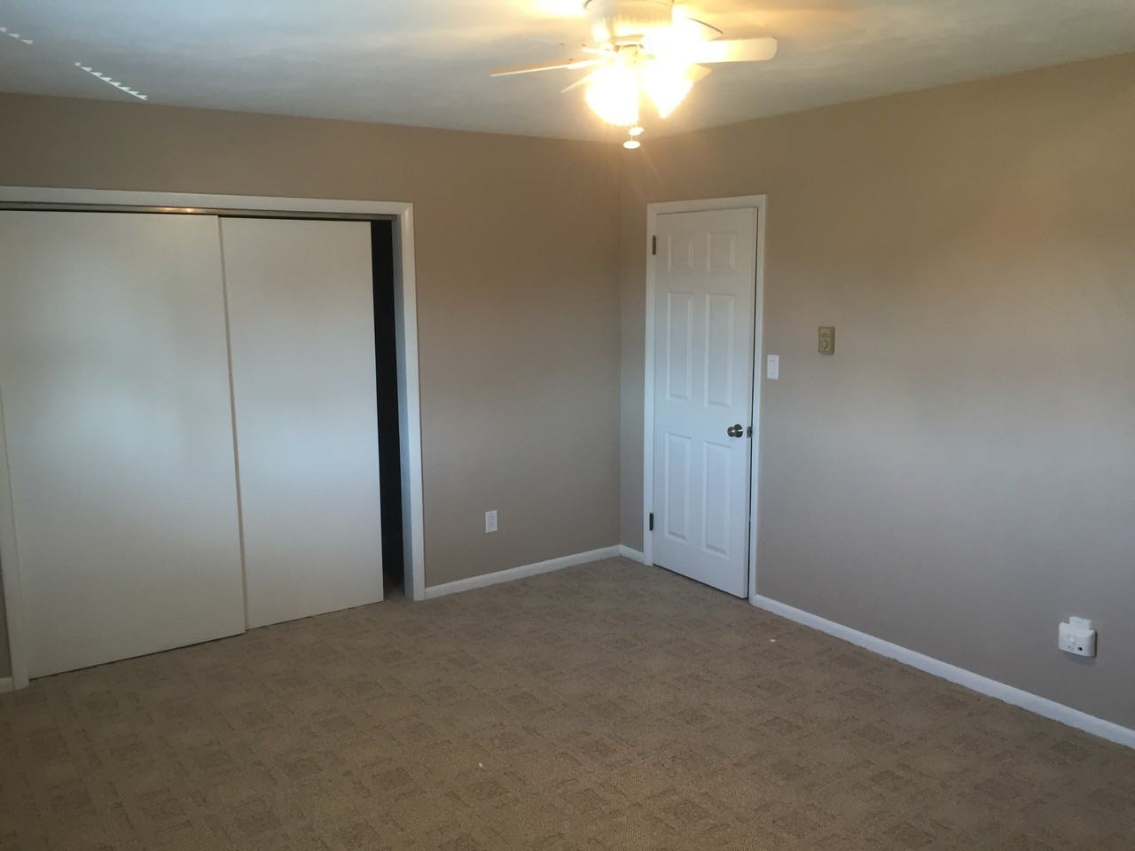 8 Daisy Lane #1 - Photo 3 of 7