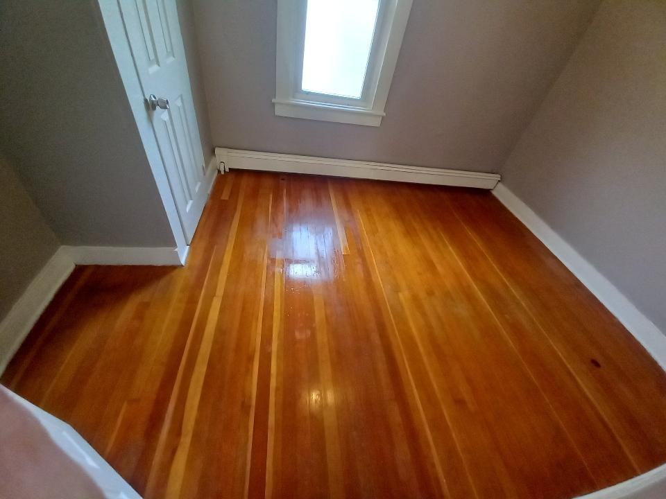 11 Fairview Ave Apt 2 #2 - Photo 4 of 19