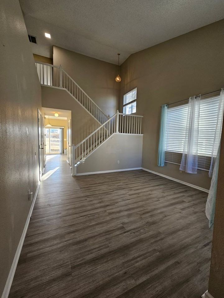 14952 E Maple Pl - Photo 6 of 49