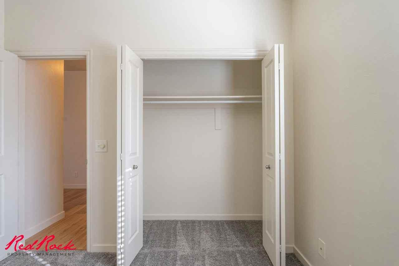 484 N 2480 W - Photo 6 of 50
