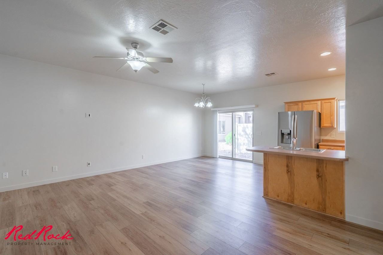 484 N 2480 W - Photo 7 of 50