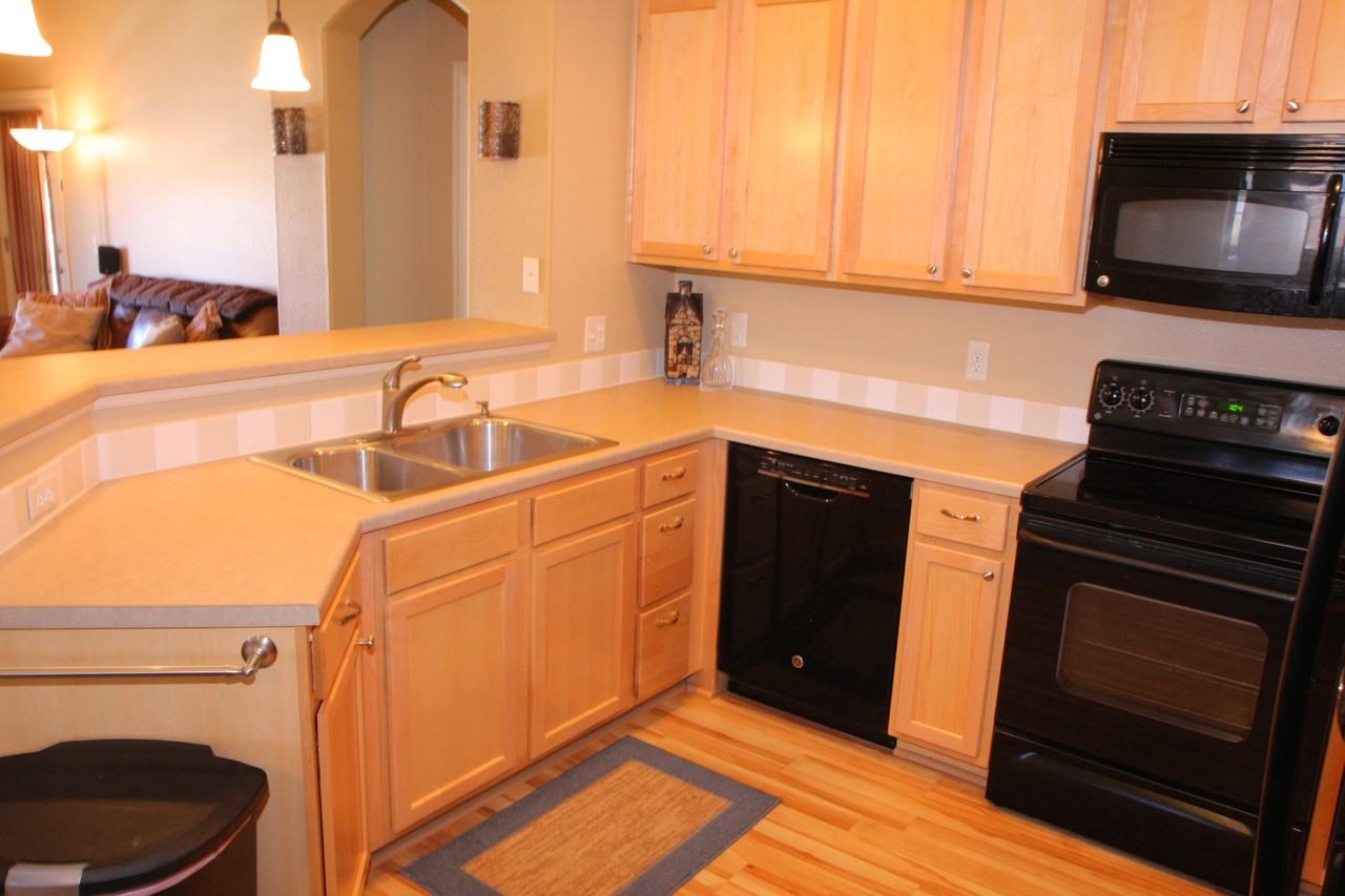 2421 Owens Ave #204 - Photo 4 of 22