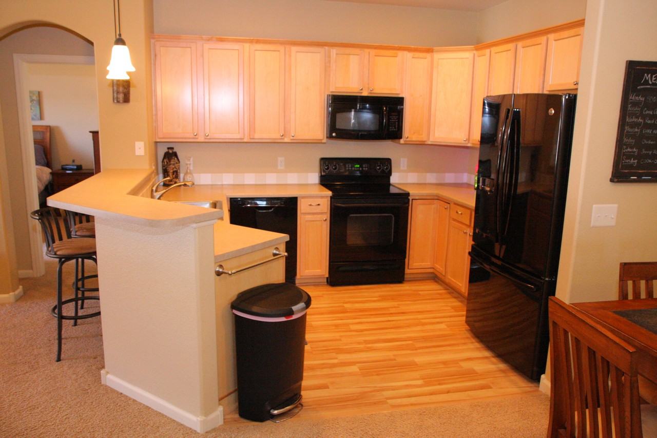 2421 Owens Ave #204 - Photo 5 of 22