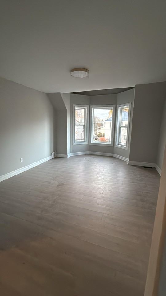 36 Victoria St #3 - Photo 6 of 10