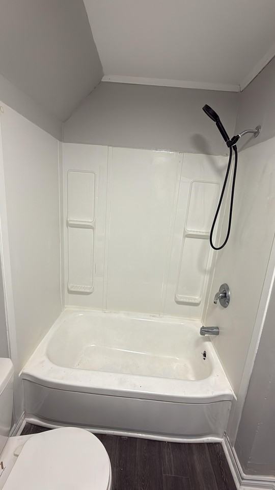 36 Victoria St #3 - Photo 2 of 10