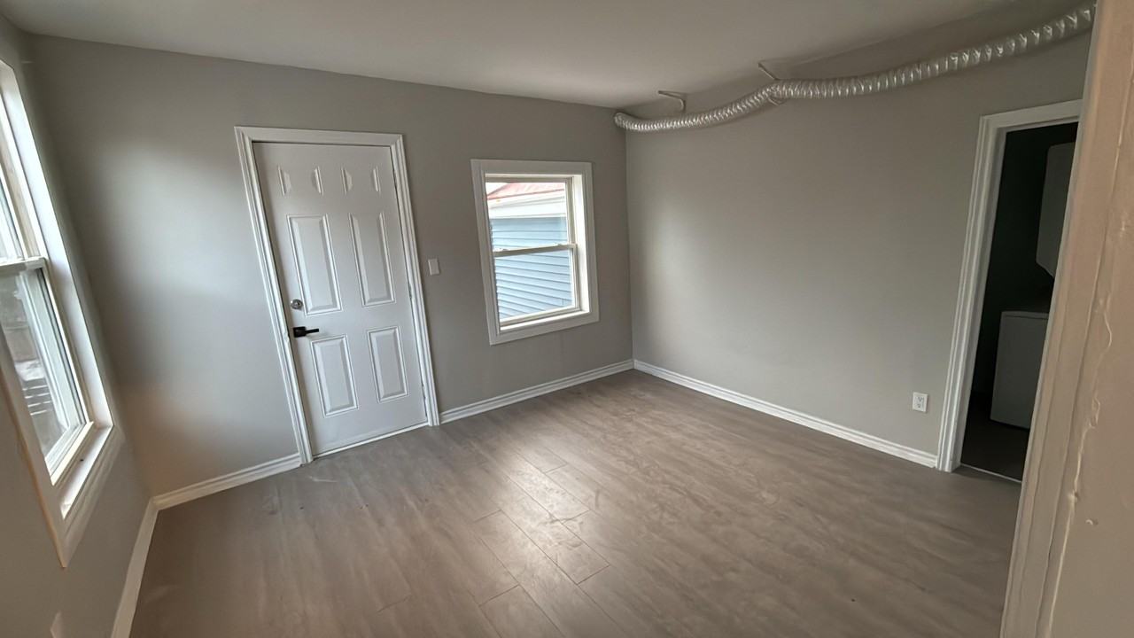 36 Victoria St #3 - Photo 7 of 10