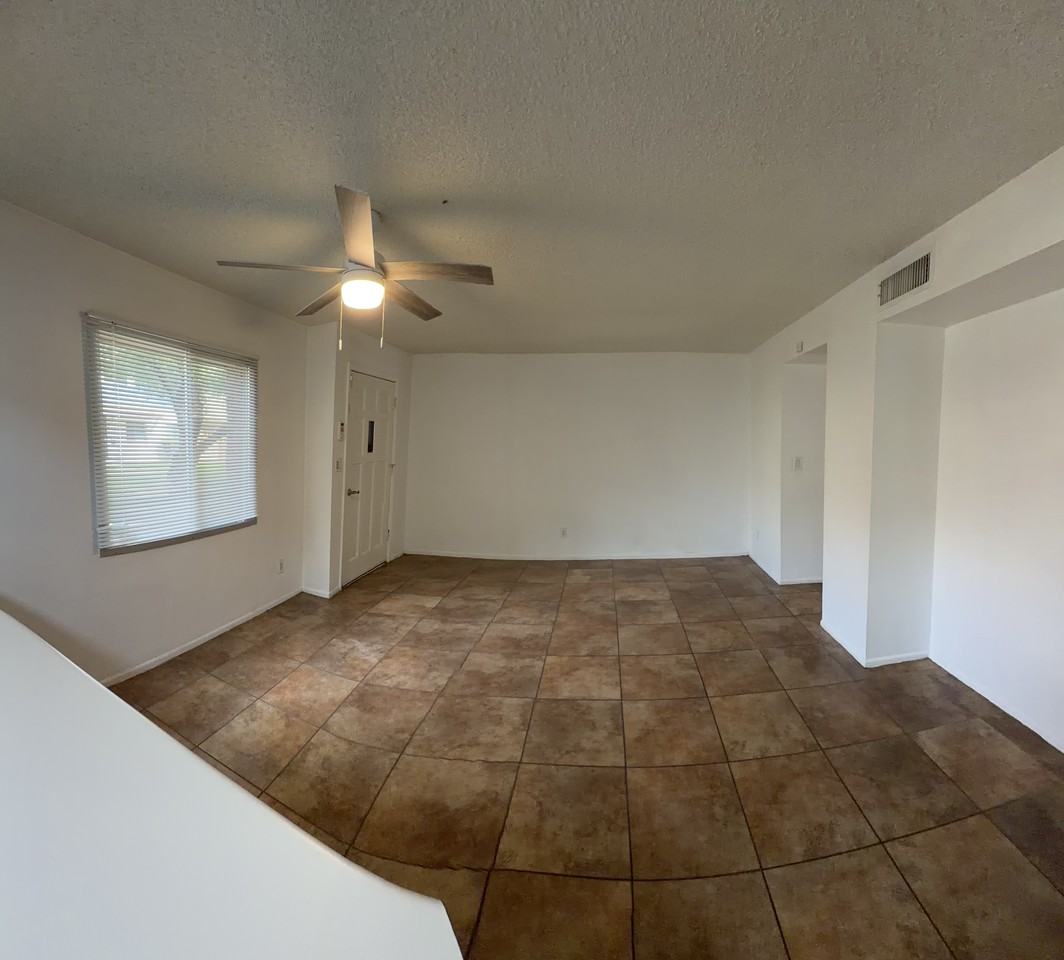 4595 North 17th Avenue #4595 - Photo 3 of 28