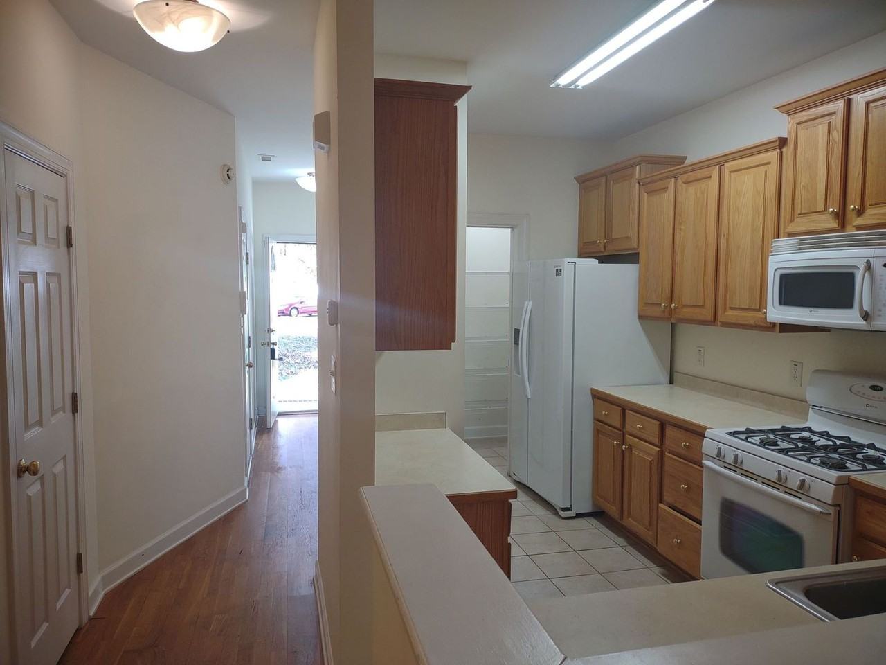 4652 Pooh Corner Dr - Photo 7 of 41