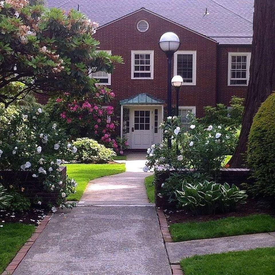 Vista Avenue - Photo 3 of 21