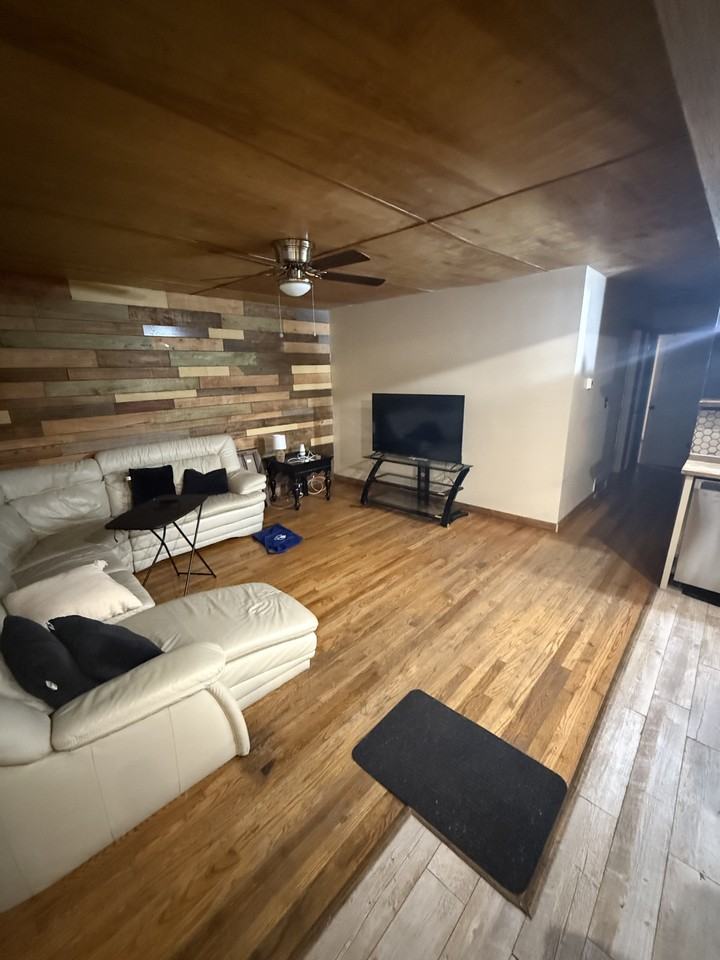 316 Holiday Dr #NA - Photo 4 of 8