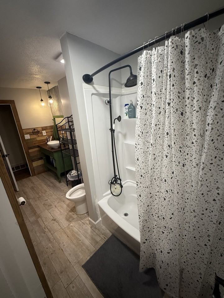 316 Holiday Dr #NA - Photo 7 of 8