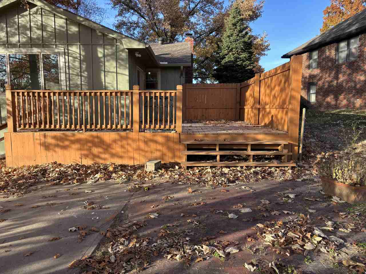 18377 Pleasant View Dr #NA - Photo 4 of 18