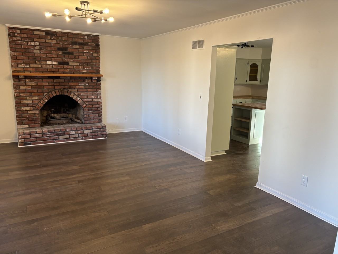 18377 Pleasant View Dr #NA - Photo 5 of 18