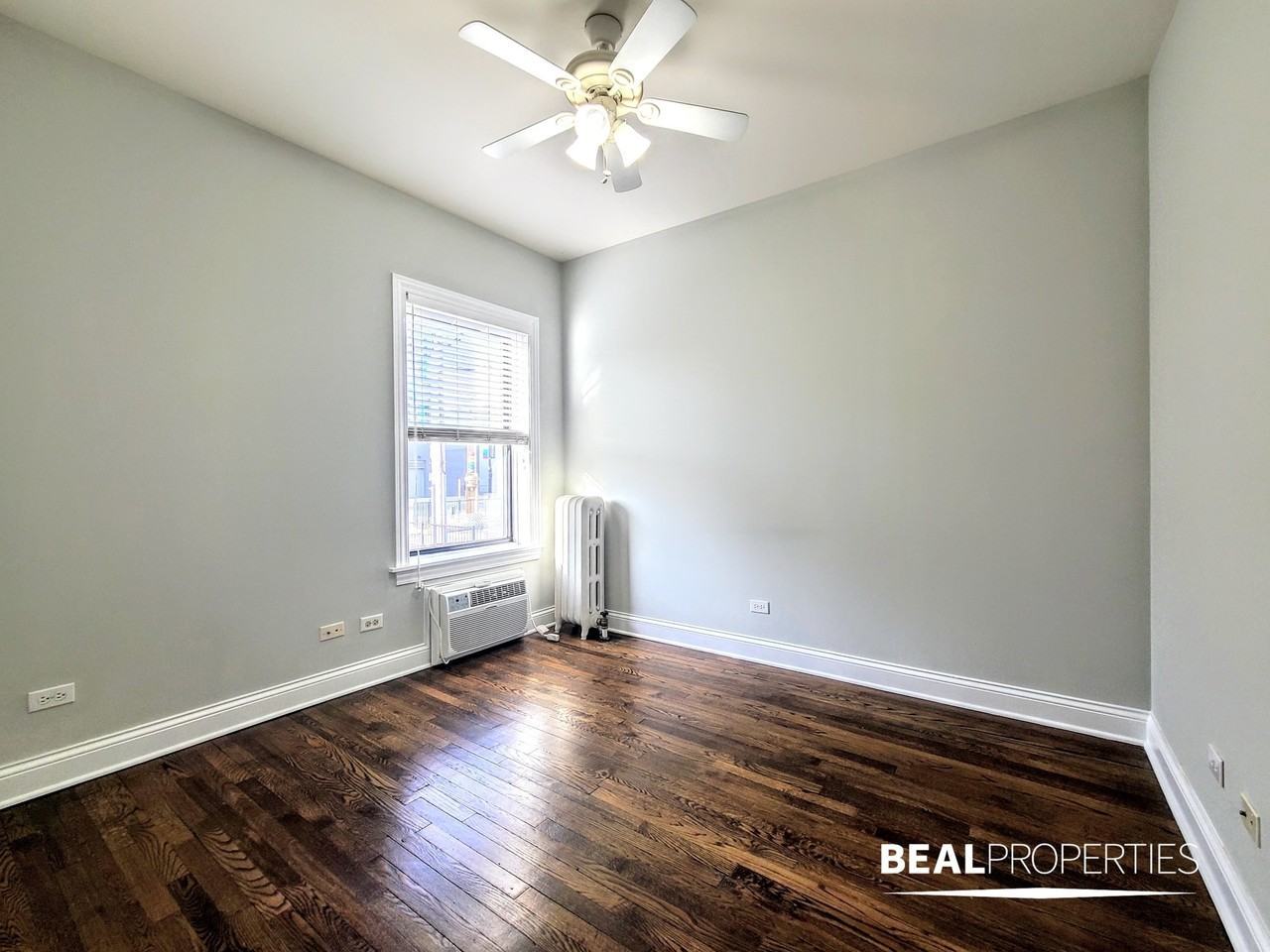 744 West Addison Street - Photo 7 of 11