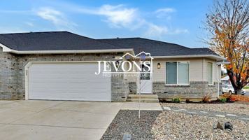 featured image of 7301 West Chestnut Avenue