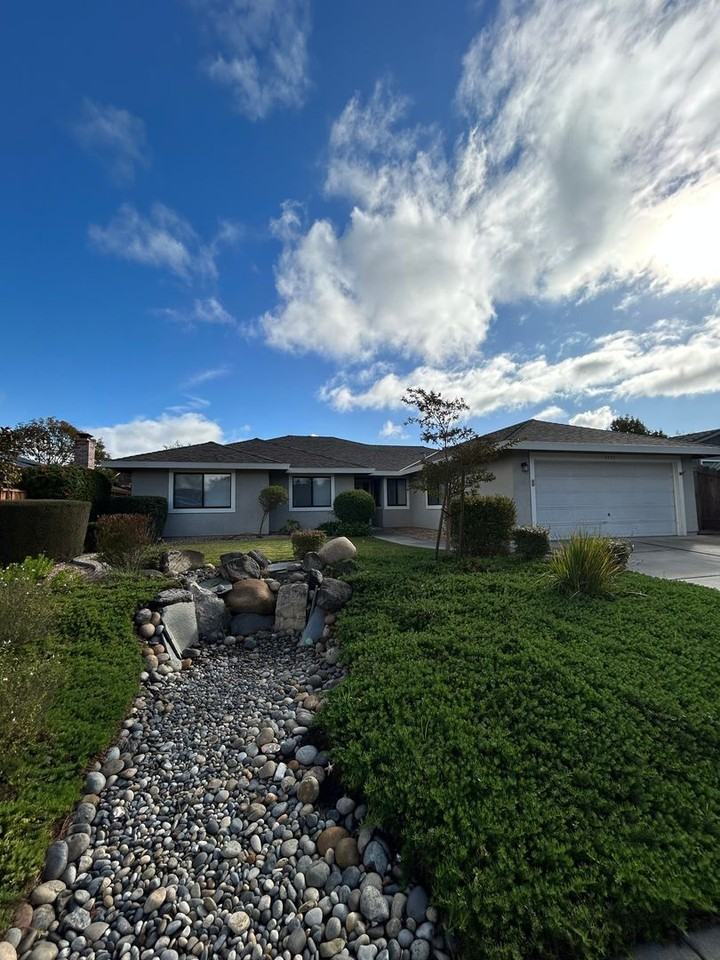 1131 Nez Perce Drive - Photo 2 of 9