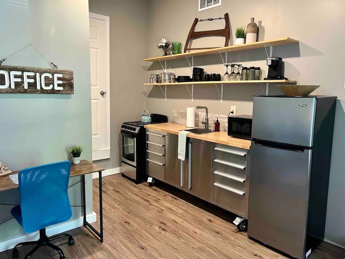 36 Beal St #3 - Photo 2 of 8