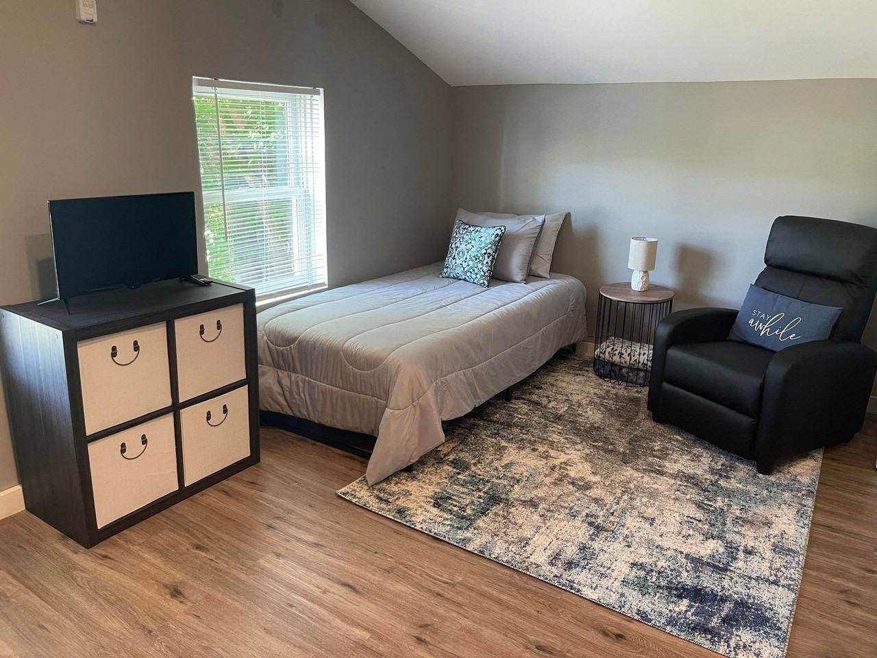 36 Beal St #3 - Photo 5 of 8