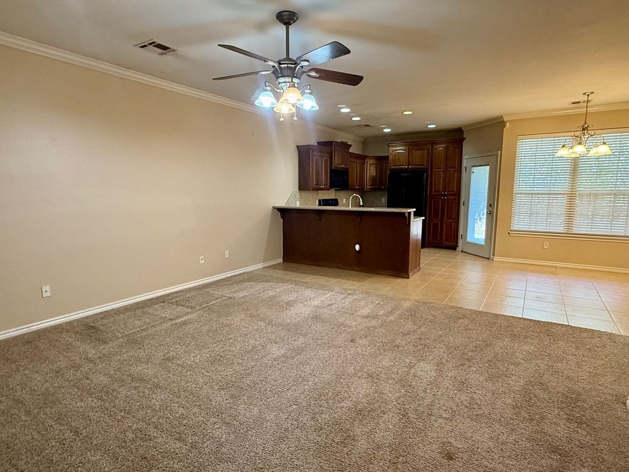 11321 Nw 121st Pl - Photo 3 of 17