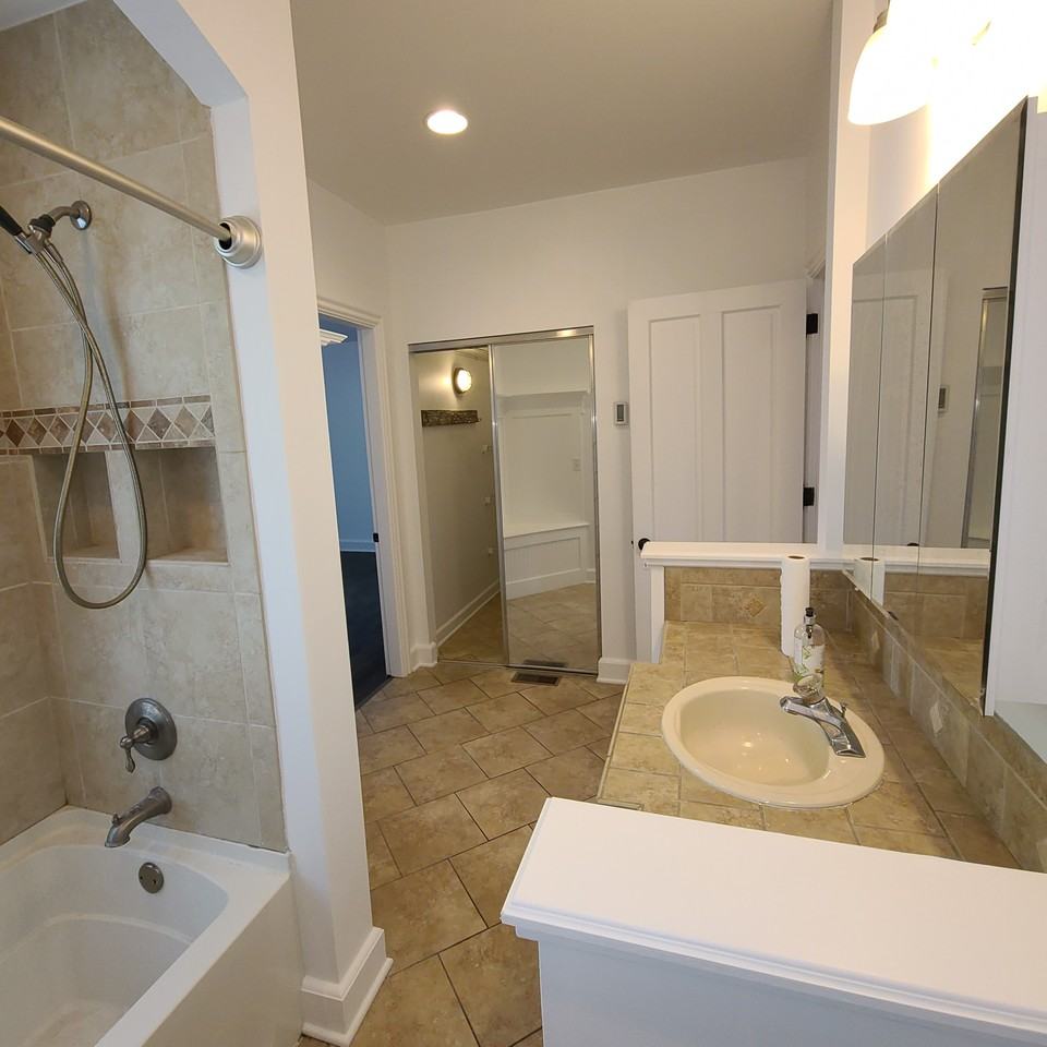 309 Lake Street - Photo 4 of 24