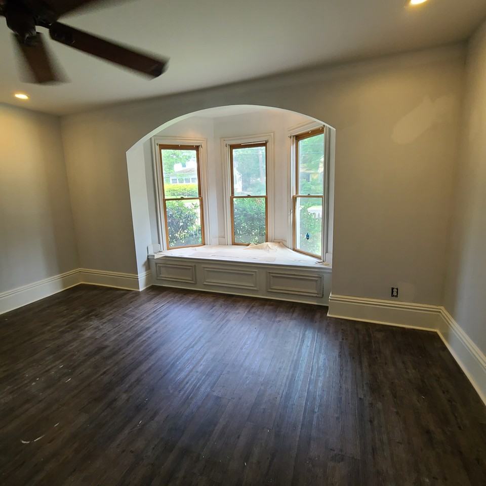 309 Lake Street - Photo 5 of 24