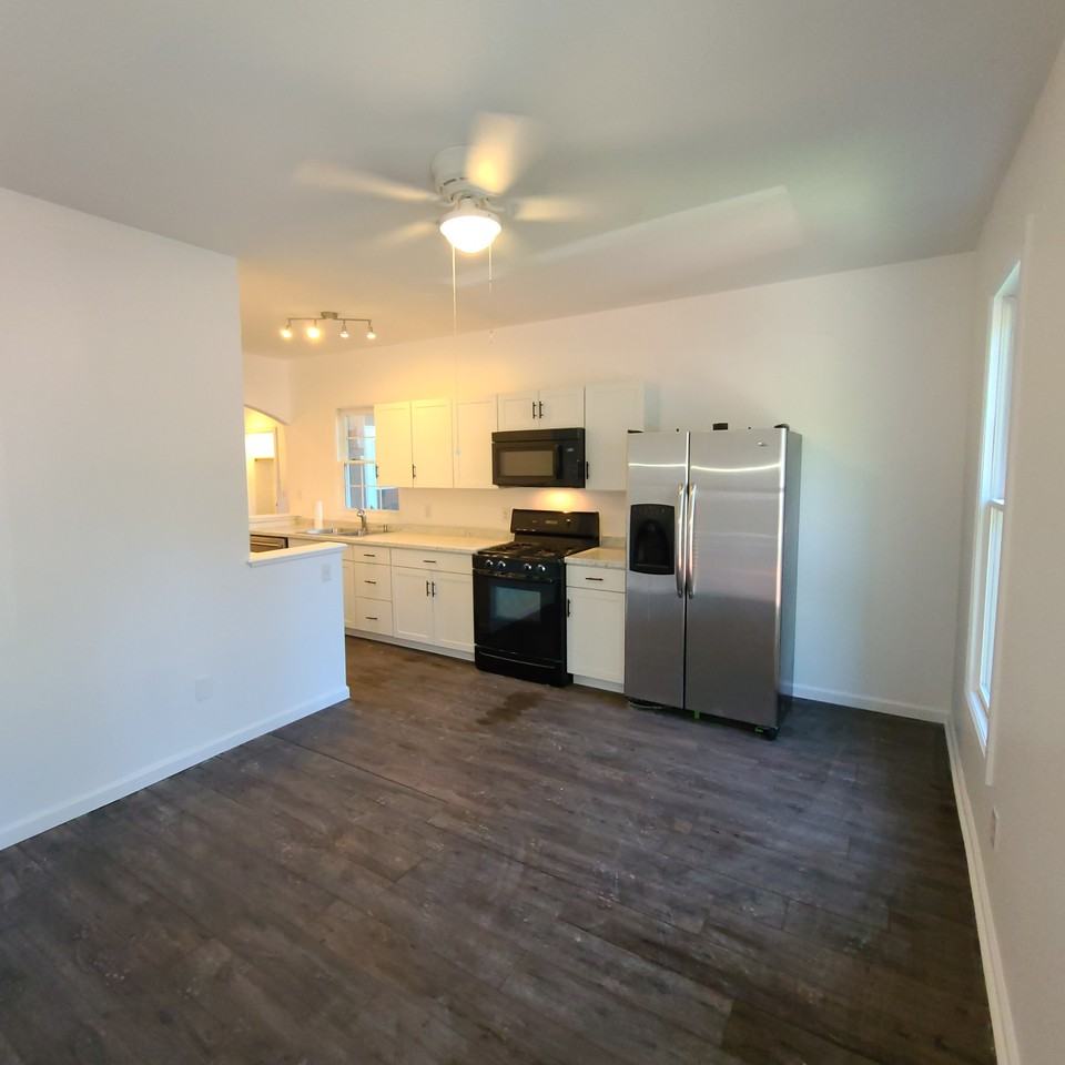 309 Lake Street - Photo 6 of 24