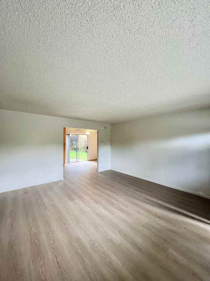 2703 Orchard Street - Photo 3 of 19