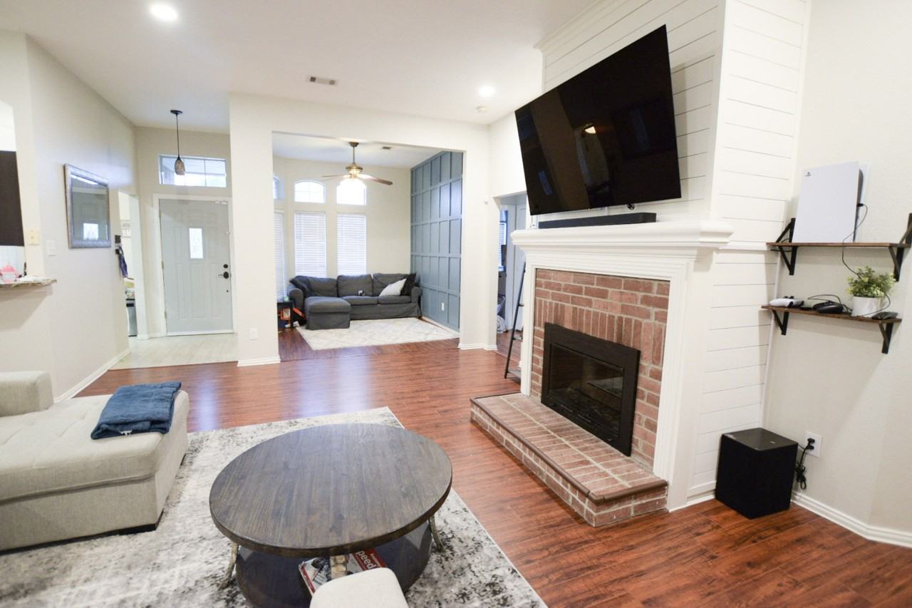 1207 Old Knoll Dr #NA - Photo 2 of 26