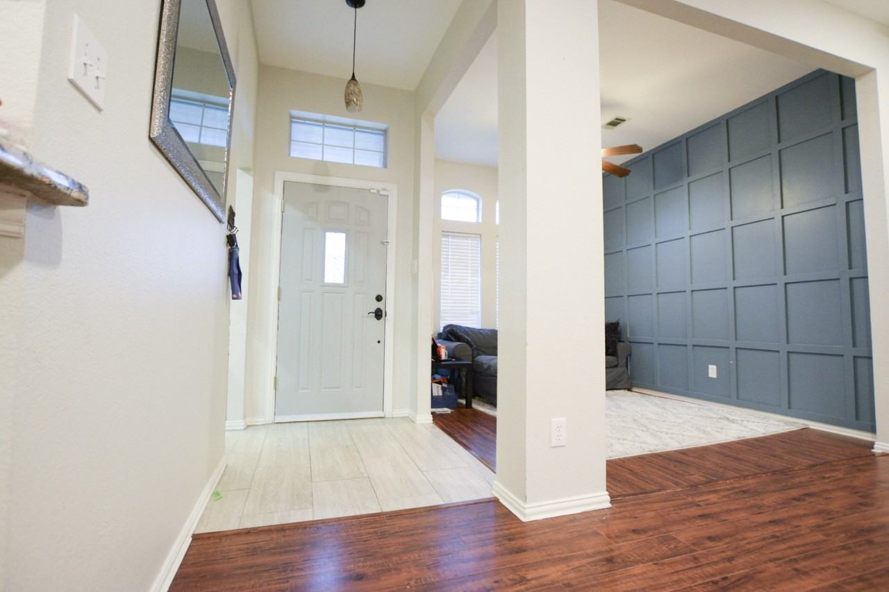 1207 Old Knoll Dr #NA - Photo 4 of 26