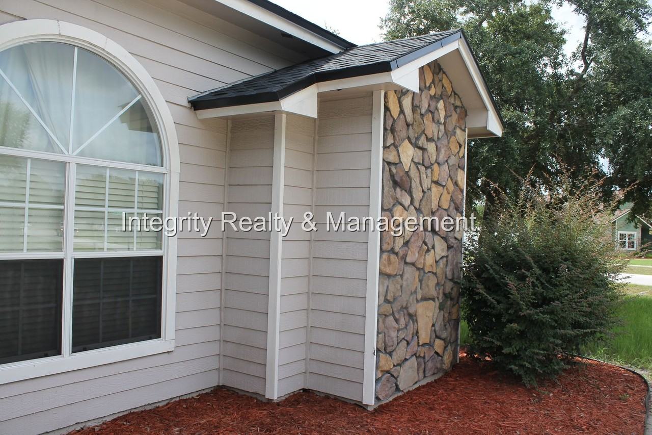 2915 Whirlaway Ct - Photo 2 of 22