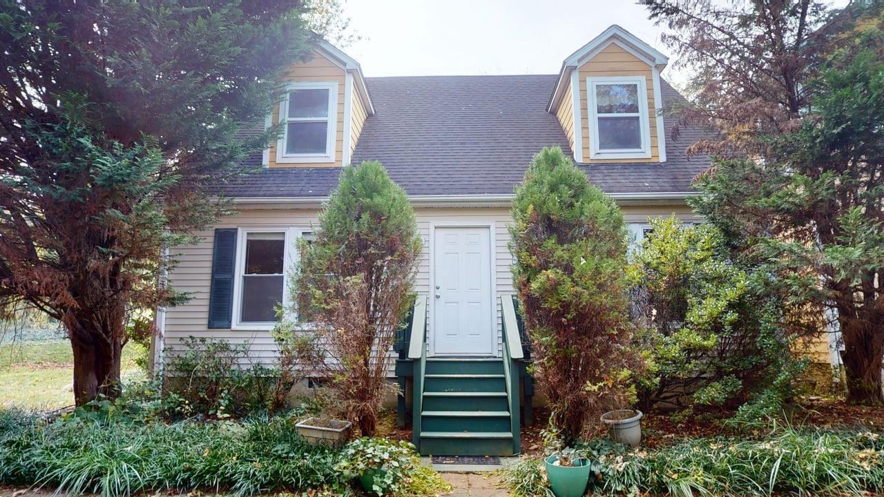 367 London Rd #NA - Photo 2 of 19