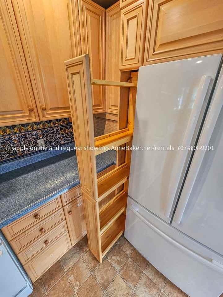 2 Haselden Dr - Photo 7 of 50