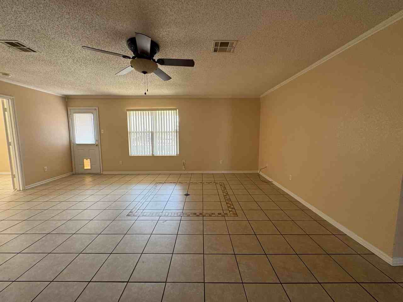 4602 Hank Dr - Photo 6 of 28