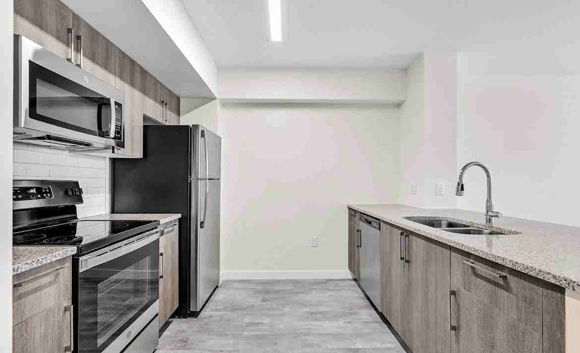 W 16th Ave #306 - Photo 2 of 8