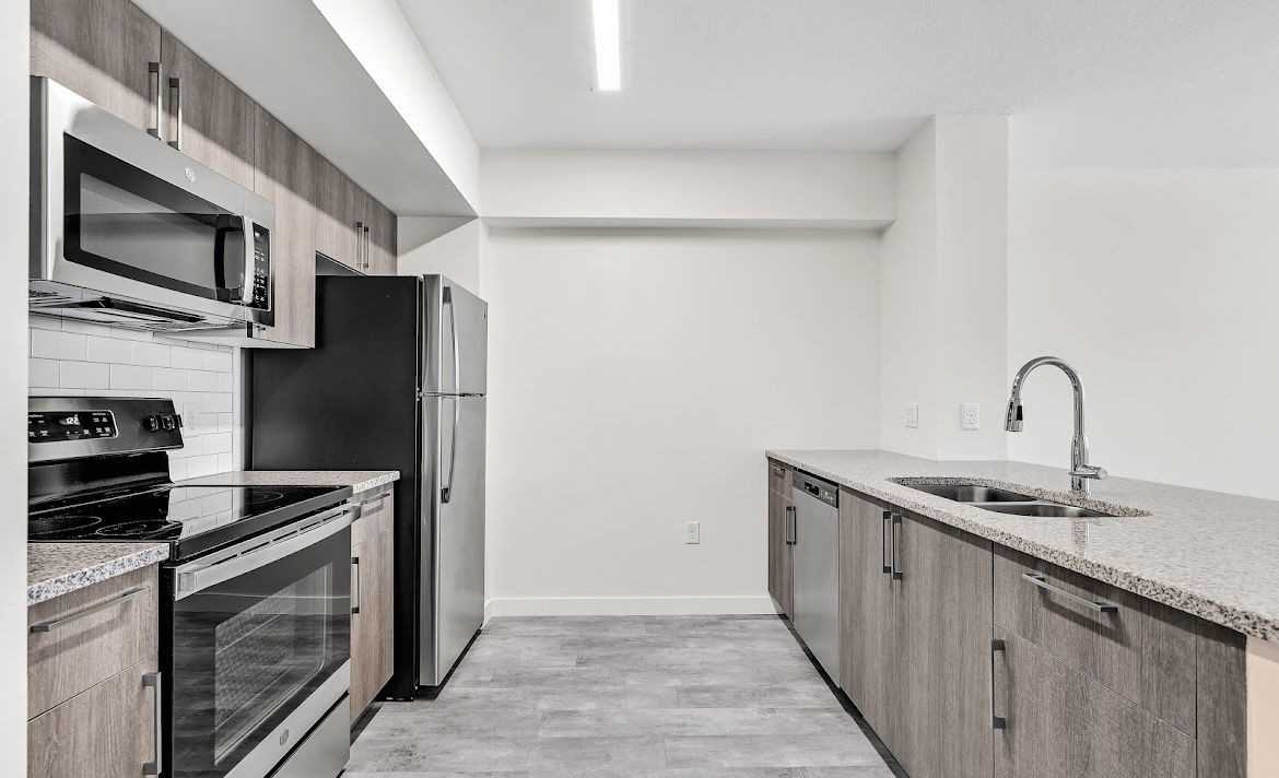 W 29th St #208 - Photo 2 of 8