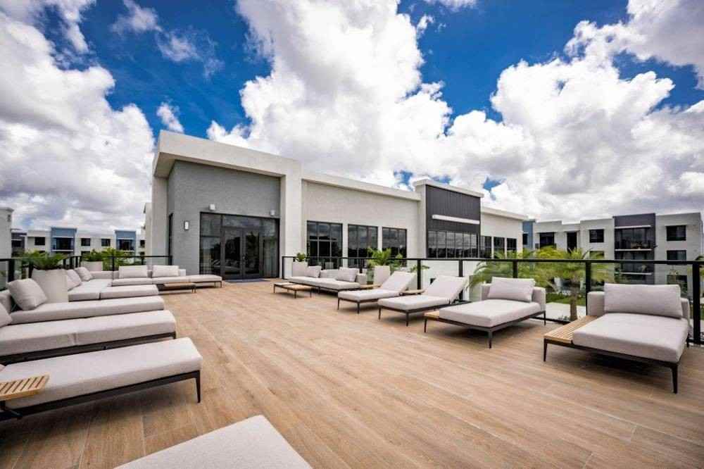 W 3rd Ave #109 - Photo 2 of 8